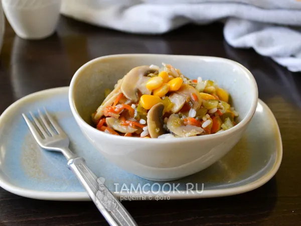 Фото блюда: Монастырский салат с грибами (постный)