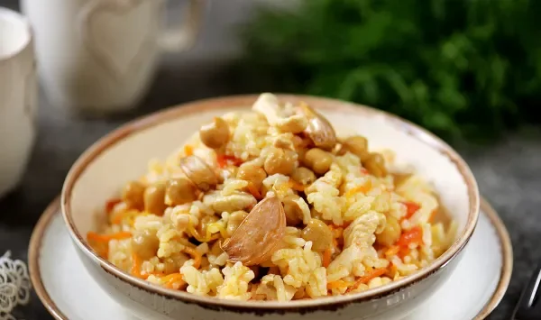 Фото блюда: Плов с курицей и нутом