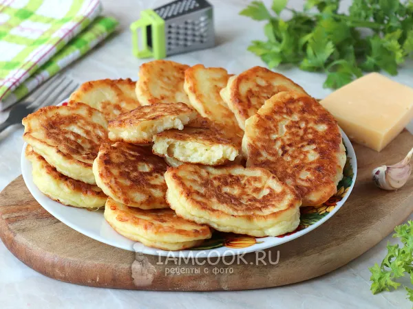 Фото блюда: Кабачковые оладьи с сыром на кефире