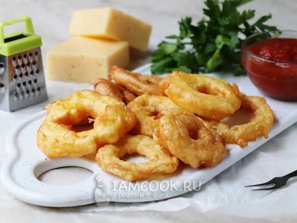 Фото готового блюда: Луковые кольца с сыром в кляре