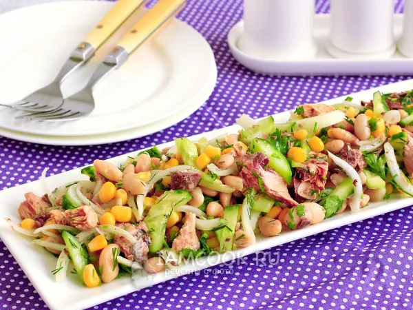 Фото блюда: Салат с тунцом, фасолью и кукурузой