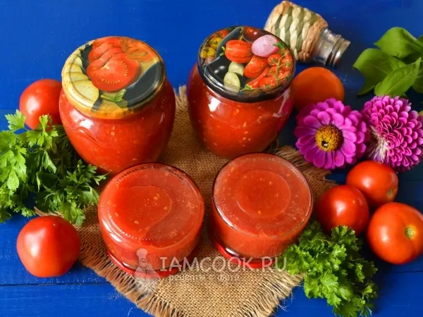 Фото блюда: Томатное пюре через мясорубку на зиму на скорую руку