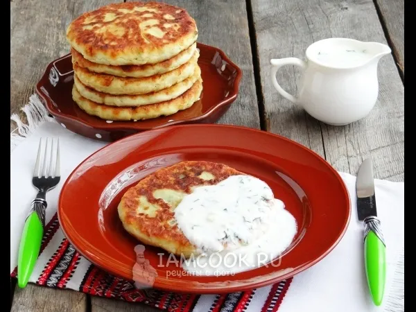 Фото готового блюда: Картофельные лепешки со шпинатной начинкой