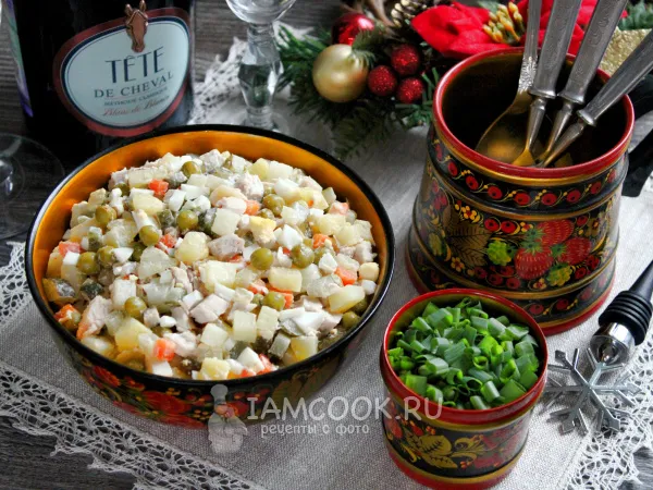 Фото готового блюда: Про салат «Оливье»-93 с бужениной и игристое