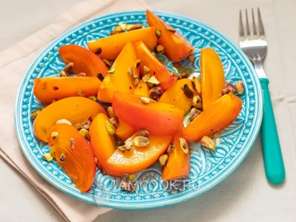 Фото блюда: Хурма с орехами