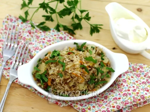 Фото готового блюда: Рис с капустой в мультиварке