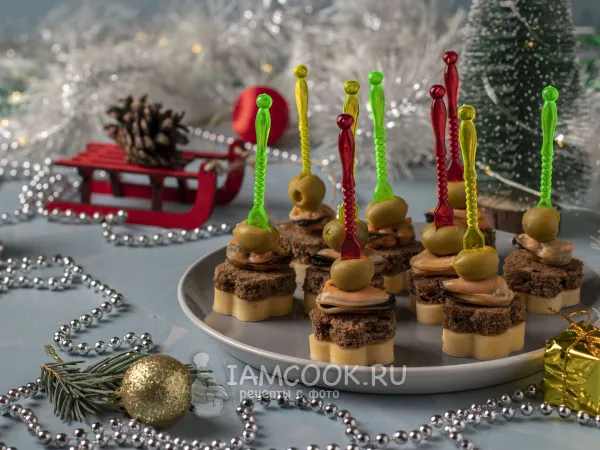 Фото блюда: Канапе с мидиями, сыром и оливками