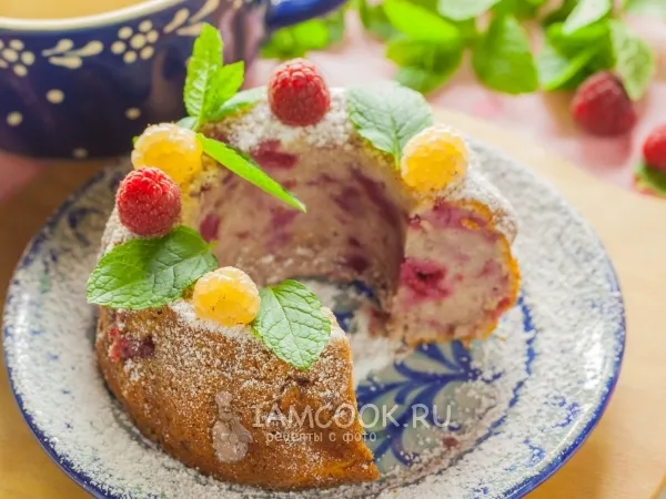 Фото блюда: Творожный кекс с малиной