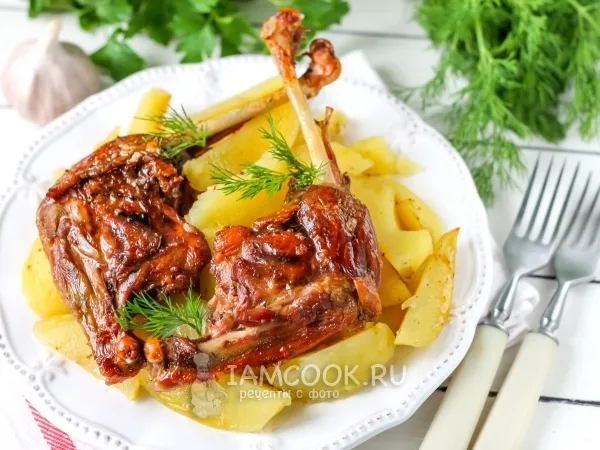 Фото блюда: Картошка с уткой в фольге в духовке
