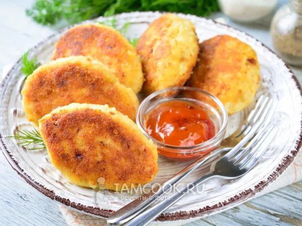 Фото готового блюда: Куриные котлеты с салом