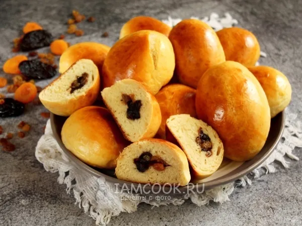 Фото готового блюда: Пирожки с сухофруктами