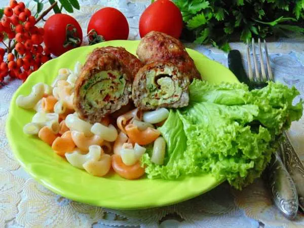 Фото блюда: Мясные зразы с омлетом