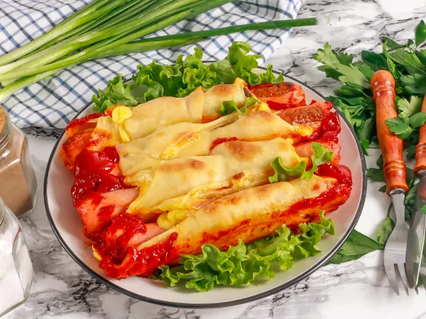 Фото блюда: Запеканка из хот-догов с сыром и чили