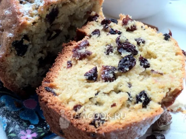 Фото готового блюда: Кекс с изюмом в духовке