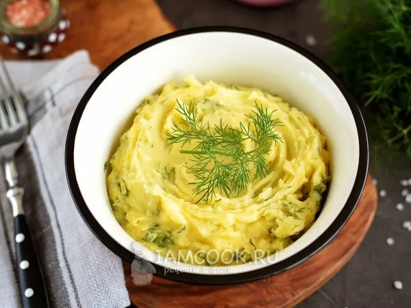 Фото готового блюда: Картофельное пюре с яйцом без молока