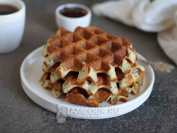 Фото готового блюда: Вафли с семенами чиа