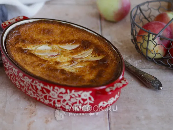 Фото блюда: Творожная запеканка с яблоками и сметаной