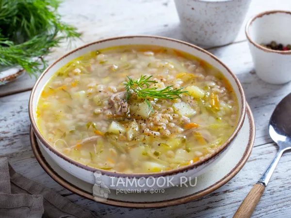 Фото готового блюда: Рассольник с полбой и солеными огурцами