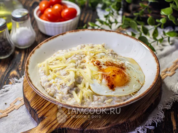 Фото блюда: Овсянка с яйцом и сыром