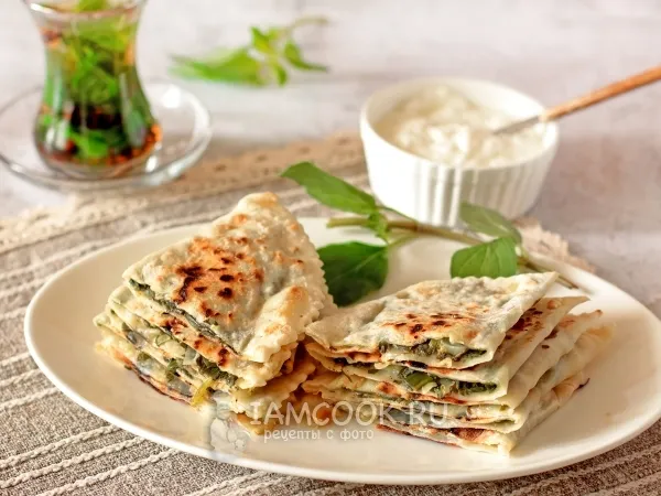 Фото блюда: Кутабы со шпинатом и щавелем