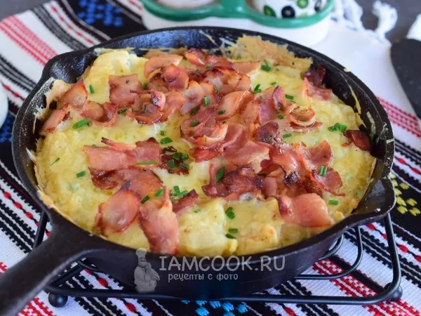 Фото готового блюда: Матафан с беконом и сыром