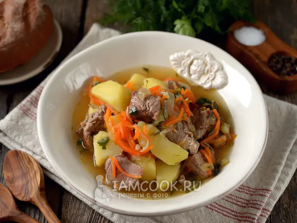 Фото готового блюда: Жаркое из говядины с картошкой в казане