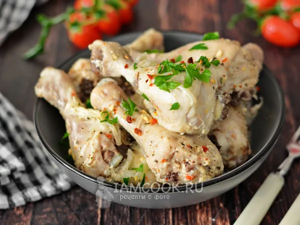 Фото блюда: Тушеная курица в майонезе