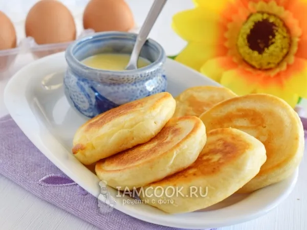 Фото готового блюда: Классические оладьи на молоке
