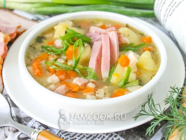 Фото готового блюда: Гороховый суп с копченой грудинкой