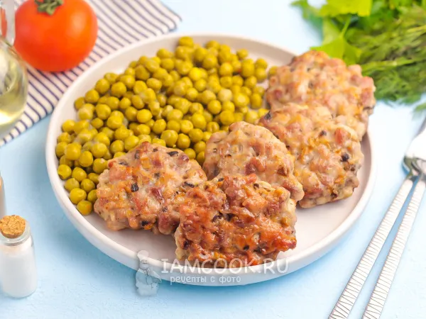 Фото готового блюда: Рубленые котлеты из свинины с грибами