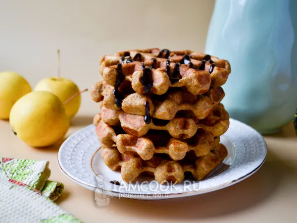 Фото готового блюда: Вафли с тыквой и яблоком