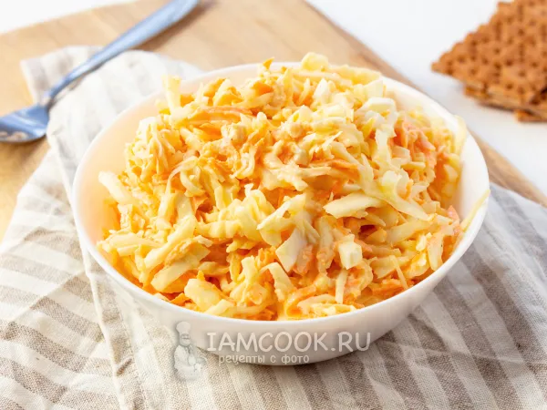 Фото блюда: Салат с капустой, морковью и яйцом