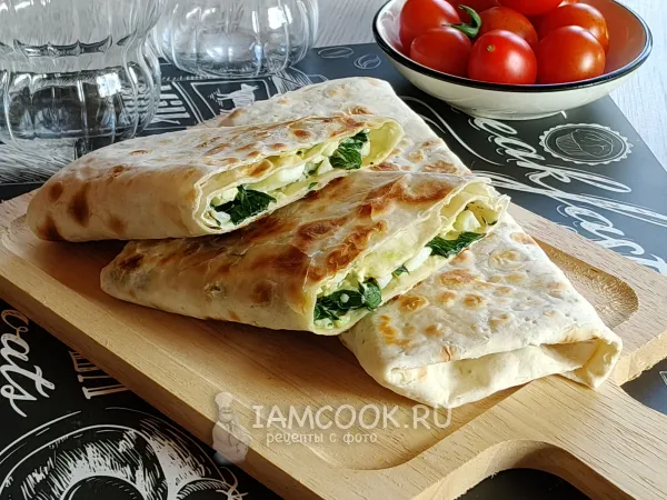 Фото готового блюда: Лаваш с яйцом и шпинатом