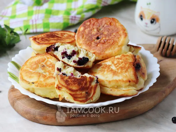 Фото блюда: Оладьи с черникой (на кефире)