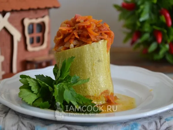 Фото готового блюда: Фаршированные кабачки в мультиварке