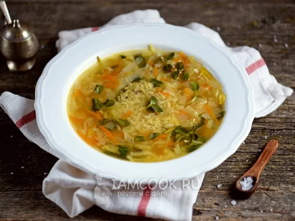 Фото блюда: Суп с белой киноа и проростками подсолнечника