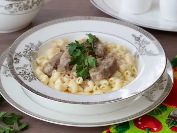 Фото блюда: Печень говяжья, тушеная в сметане