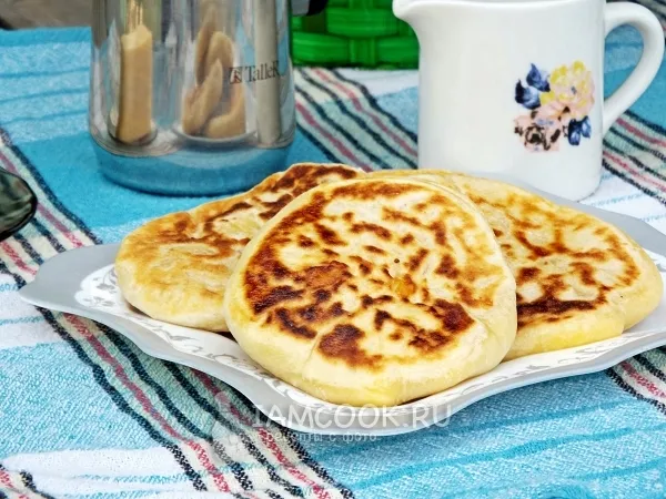 Фото блюда: Сырные лепёшки на кефире на сковороде