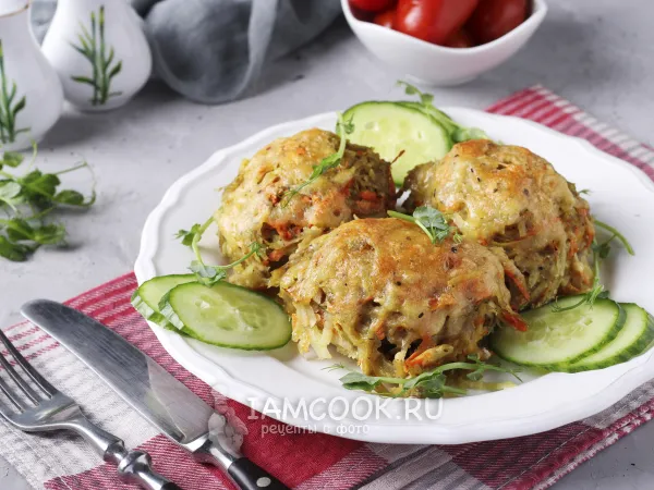 Фото готового блюда: Котлеты в картофельной шубке в духовке