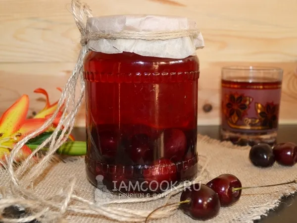 Фото готового блюда: Компот из черешни с косточками на зиму