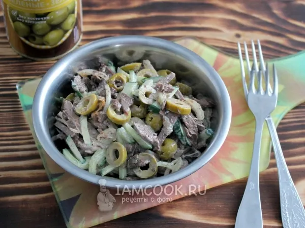 Фото блюда: Салат с куриной печенью и оливками