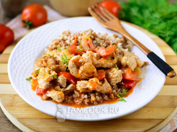 Фото блюда: Гуляш из свинины с помидорами