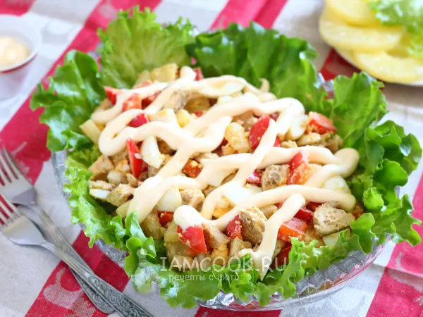 Фото готового блюда: Салат «Экзотика» с ананасом и курицей