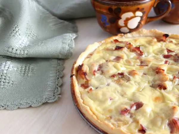 Фото готового блюда: Киш с беконом