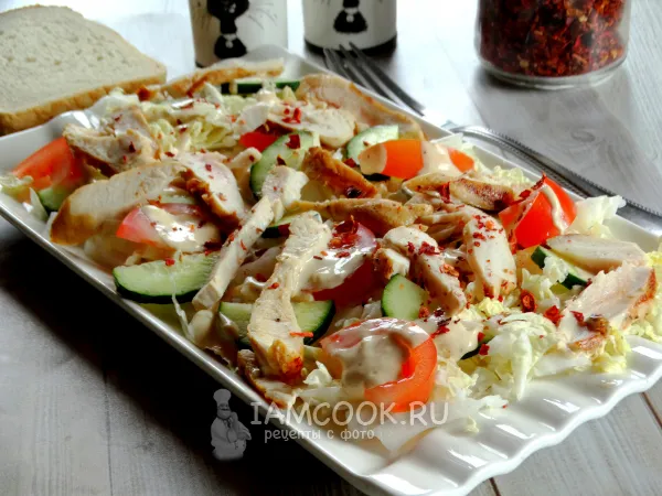 Фото блюда: Салат с курицей-гриль
