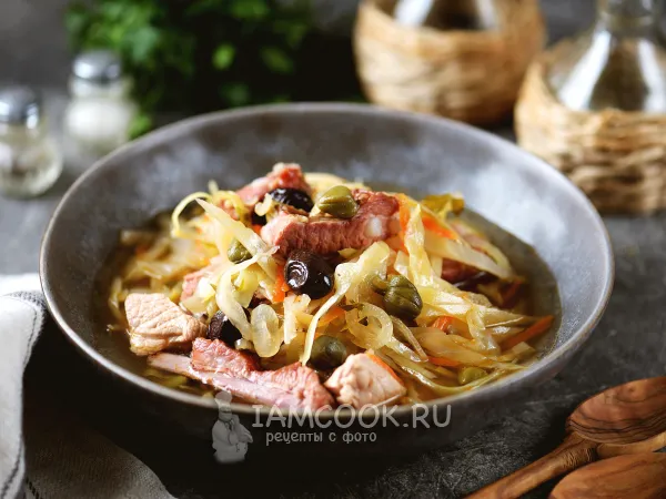 Фото готового блюда: Солянка с копчеными ребрышками