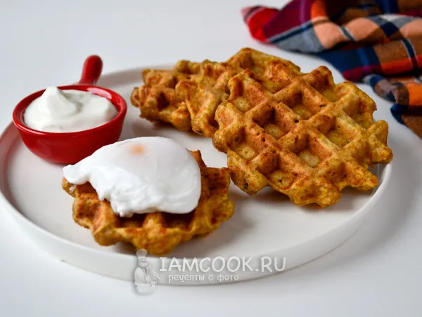 Фото готового блюда: Тыквенные вафли с сыром