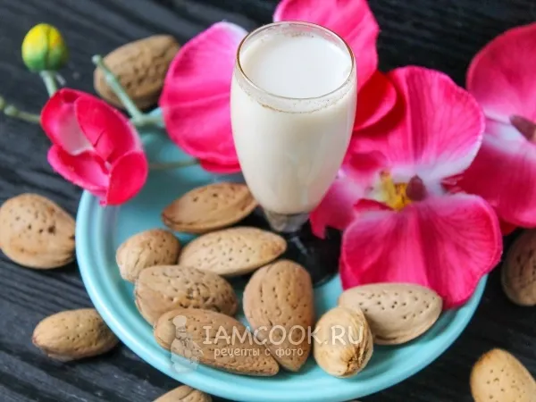 Фото готового блюда: Миндальное молоко