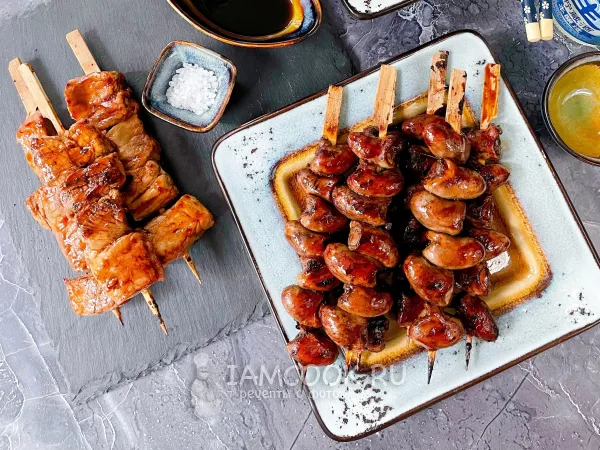 Фото блюда: Японские шашлычки Якитори хацу и Кусияки буто