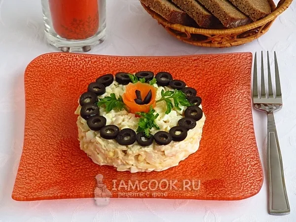 Фото готового блюда: Рыбный салат с сыром